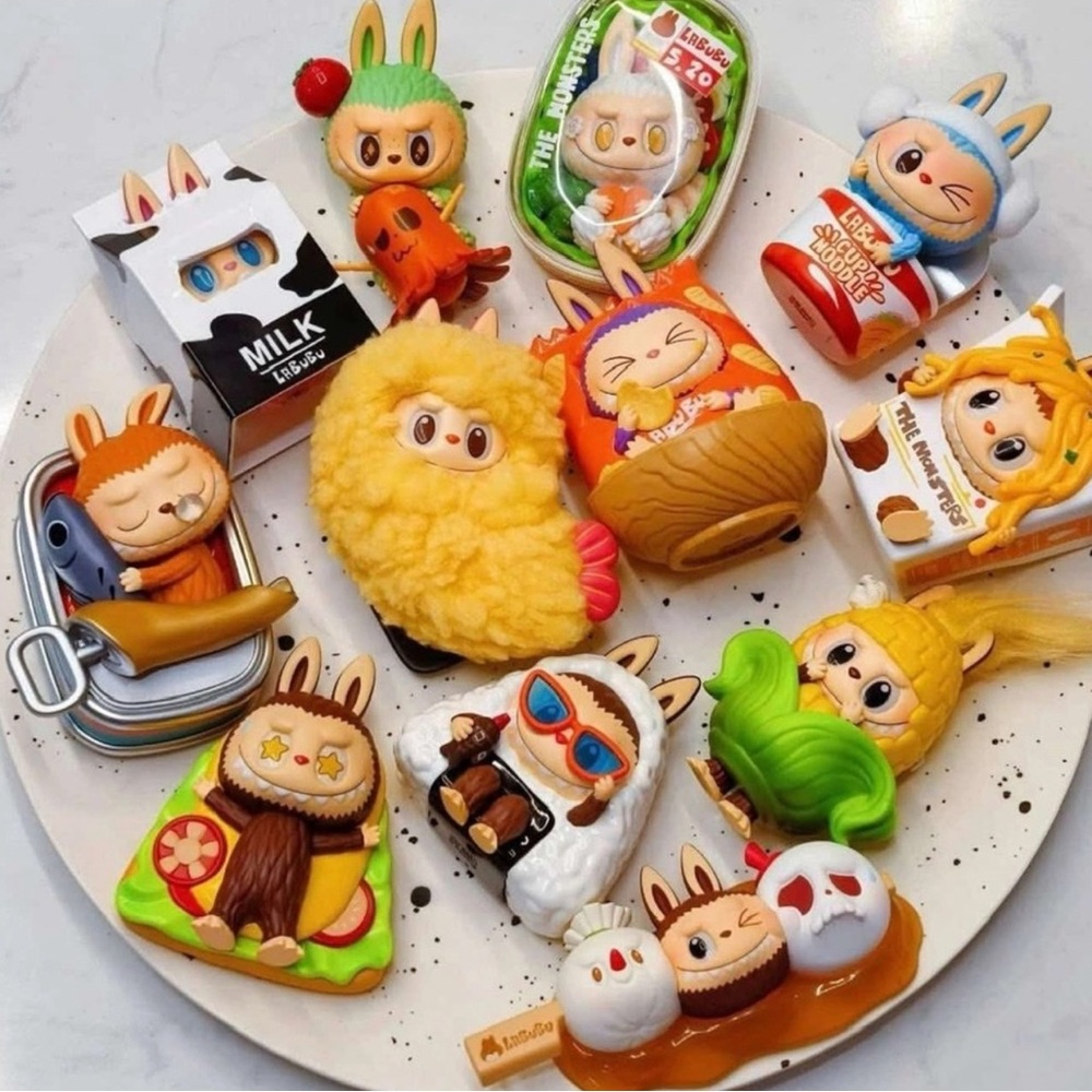 🍙 Onigiri Labubu Wacky Mart The Monsters Figurine 🍙 - Picture 5 of 7